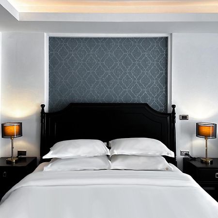 Glory Boutique Suites 清迈古城荣耀精品酒店 チエンマイ エクステリア 写真