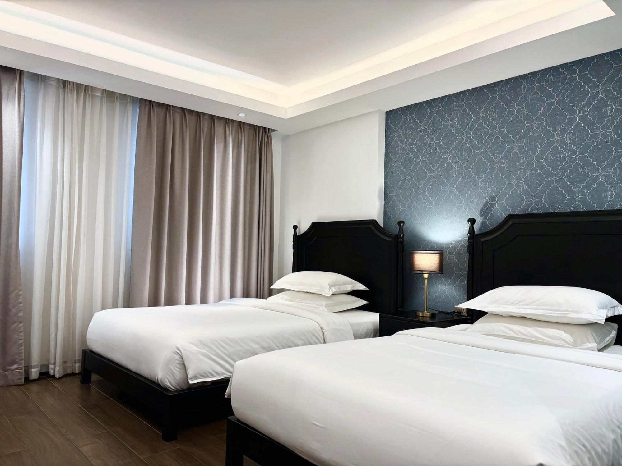 Glory Boutique Suites 清迈古城荣耀精品酒店 チエンマイ エクステリア 写真